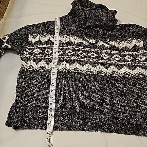 Francesca's mi ami sweater size large - Picture 5 of 8